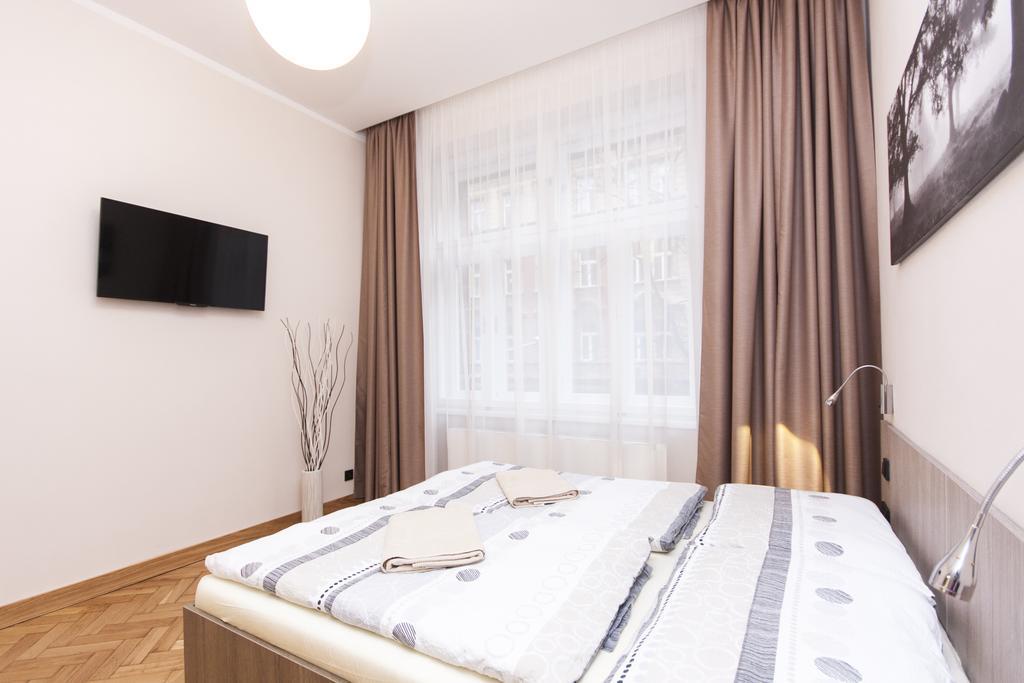 براغ Manesova Astra Apartment الغرفة الصورة