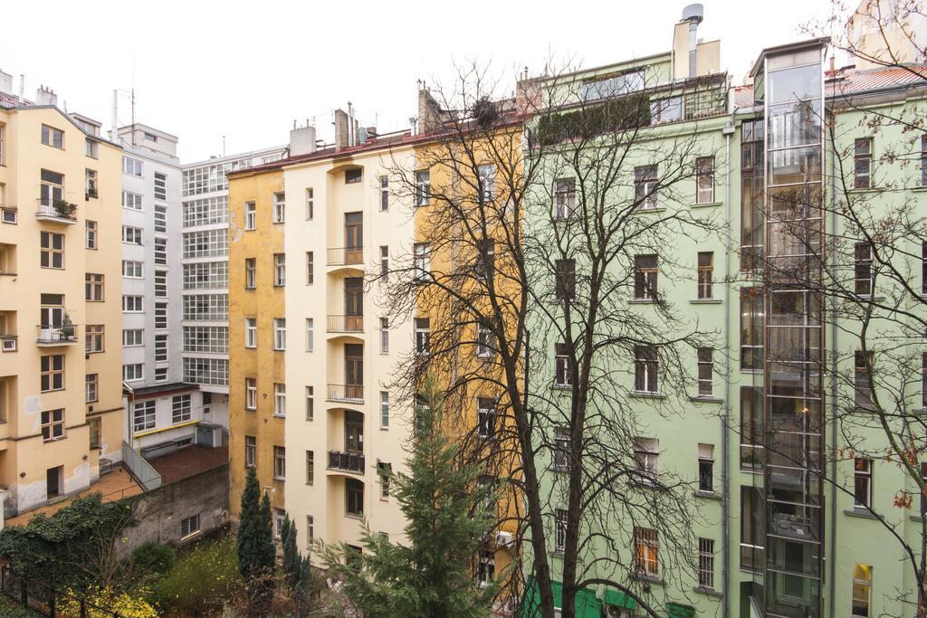 براغ Manesova Astra Apartment الغرفة الصورة