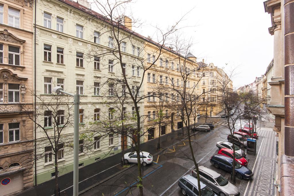 براغ Manesova Astra Apartment الغرفة الصورة